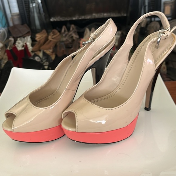 Le Chateau 4” Peek-a-boo toe heels, good clean used cond, size 6 nude & peach - Picture 2 of 7